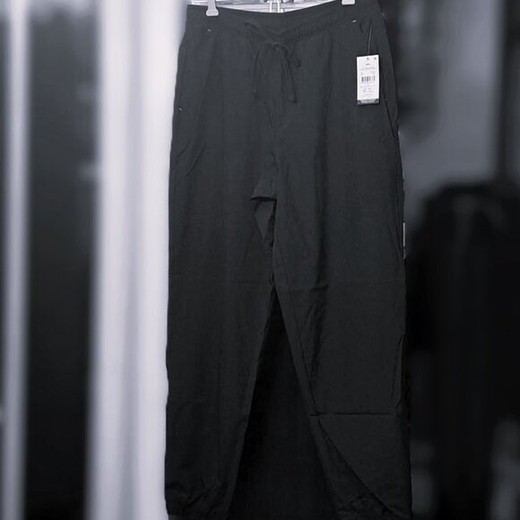 Women's Jogger Black Scrub Pant - Picture 1 of 3